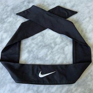 Nike Wrap Black Tie Headband. OS.